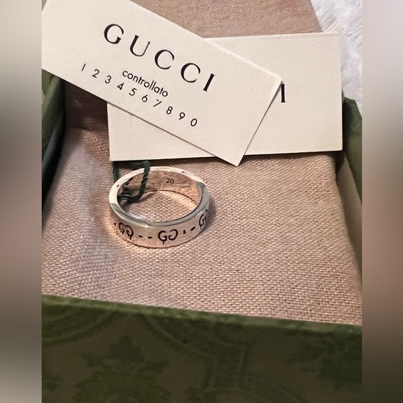 AUTHENTIC NWT - Full Inclusion Gucci Silver Ghost Ring w/ Duster & Box - Picture 2 of 6